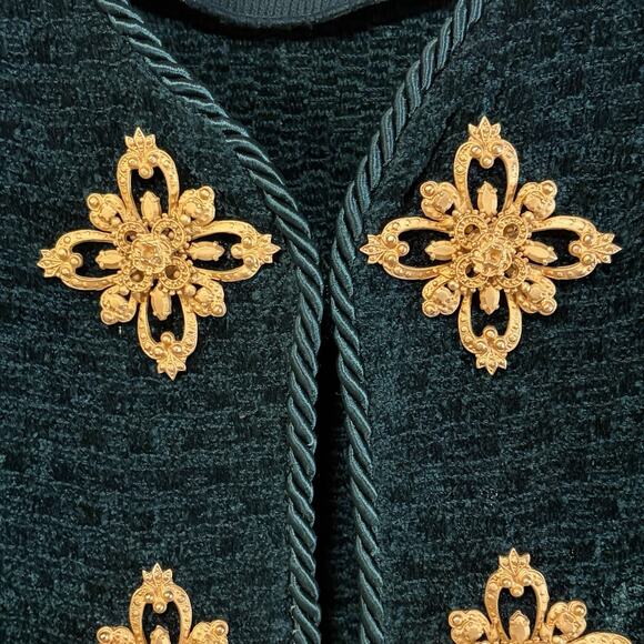 St. John Dark Emerald Green Knit Jacket Gold Tone Embellished Cropped Size 4 Vtg - Picture 5 of 12